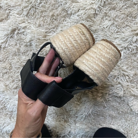 Eileen Fisher Willow Espadrille Wedge Sandals Tumbled Leather Black Size 7 - Picture 6 of 9
